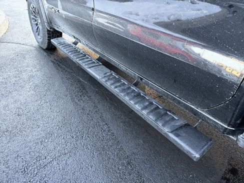 Used 2023 GMC Sierra 1500 AT4X image 34