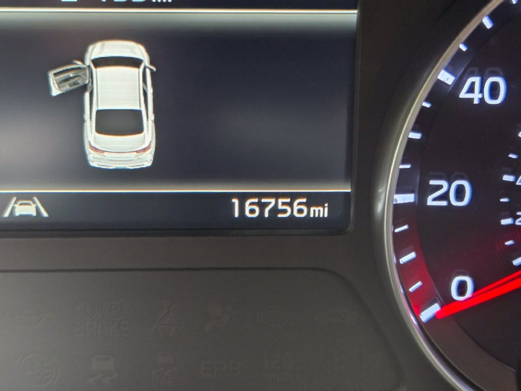 Used 2024 Kia Forte LXS w/ LXS Technology Package FWD image 23