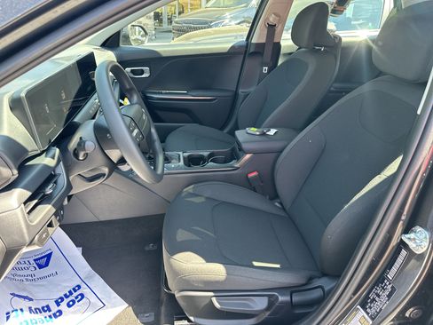 New 2026 Kia K4 FWD image 20