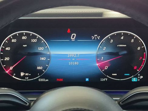 Used 2025 Mercedes-Benz GLS 580 4MATIC image 17