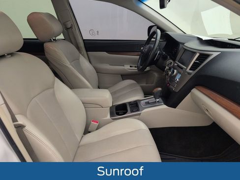 Used 2014 Subaru Outback 2.5i Limited image 17