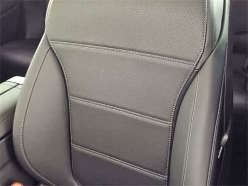 Certified 2025 Mercedes-Benz GLC 300 4MATIC image 82