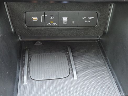 Used 2025 Hyundai Sonata Limited FWD image 16