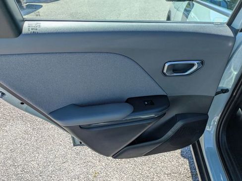 Used 2025 Kia K4 EX FWD image 23