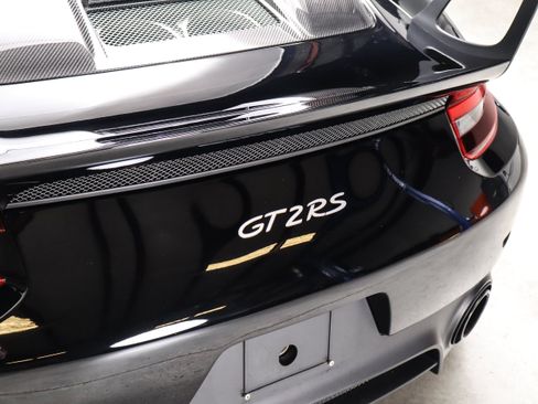 Certified 2018 Porsche 911 GT2 RS RWD image 16