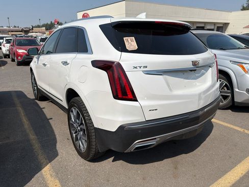 Used 2022 Cadillac XT5 Premium Luxury w/ Technology Package AWD/4WD image 5