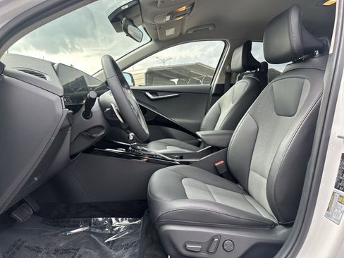 Used 2023 Kia Niro EX image 13