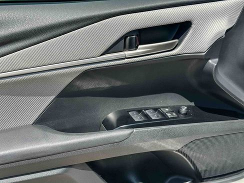 Used 2025 Toyota Camry SE w/ Convenience Package FWD image 16