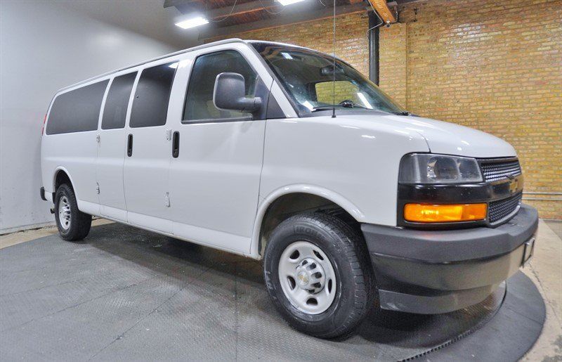 Used 2020 Chevrolet Express 3500 LS RWD image 6
