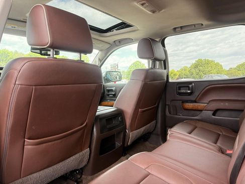 Used 2016 Chevrolet Silverado 1500 High Country w/ High Country Premium Package AWD/4WD image 23