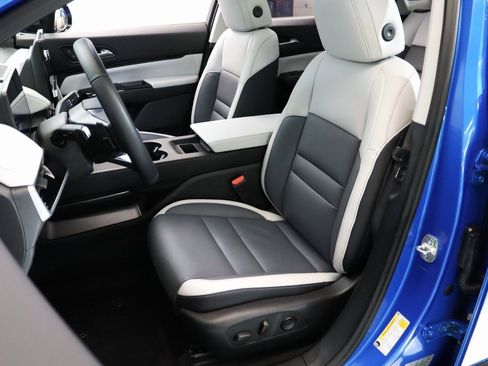 Used 2025 Honda Prologue Touring image 2