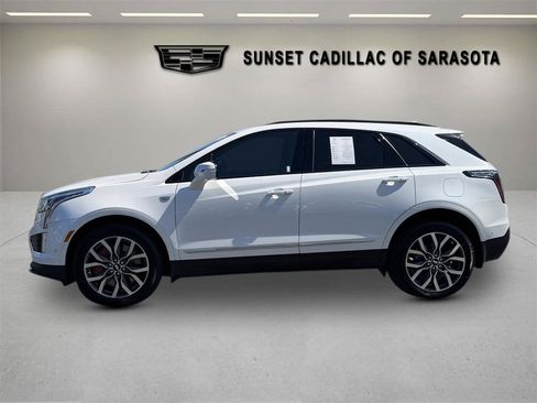 Certified 2022 Cadillac XT5 Sportv w/ Technology Package AWD/4WD image 6