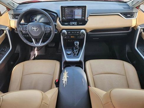 Used 2020 Toyota RAV4 Limited image 20