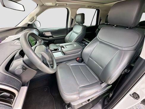 Used 2025 Ford Expedition Max Active image 21