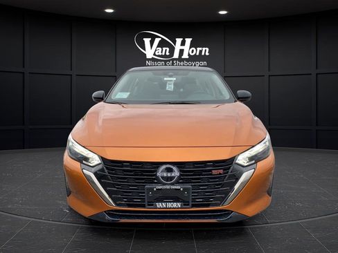 New 2025 Nissan Sentra SR w/ Lighting Package FWD image 10