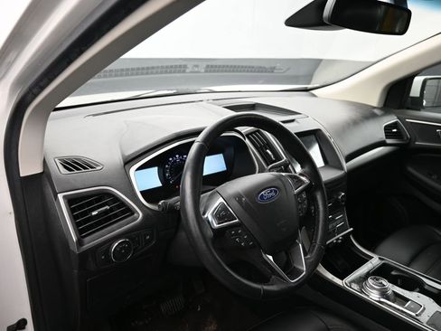 Used 2020 Ford Edge SEL w/ Cold Weather Package FWD image 15
