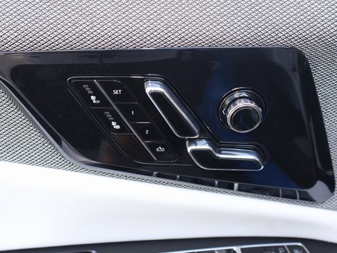 New 2026 Cadillac Optiq Luxury 1 image 12