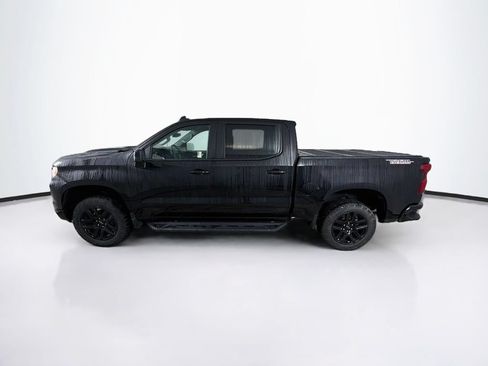 Used 2024 Chevrolet Silverado 1500 LT Trail Boss w/ Convenience Package II AWD/4WD image 8