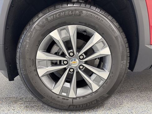 New 2026 Chevrolet Equinox LT w/ Convenience Package II image 38