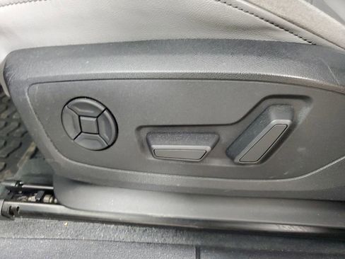 Used 2022 Audi Q3 2.0T Premium Plus w/ Premium Plus Package image 21