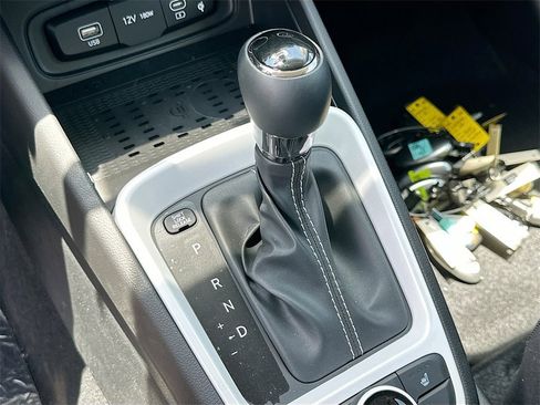 New 2025 Hyundai Venue Limited image 12