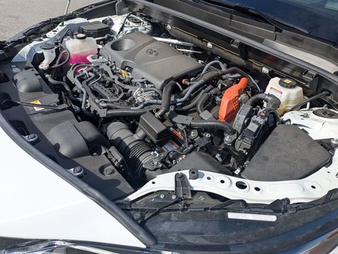 Used 2024 Toyota Venza Limited image 29