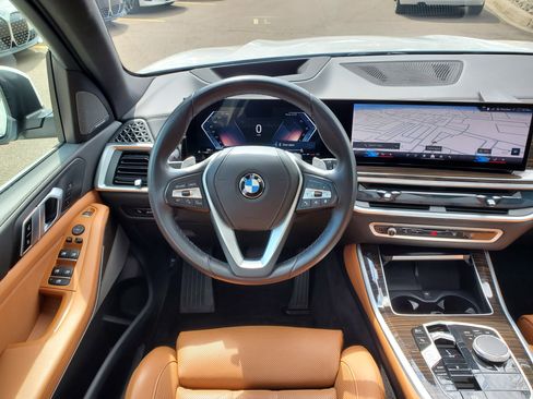 Used 2025 BMW X5 xDrive40i w/ Premium Package AWD/4WD image 30