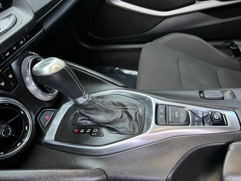 Used 2018 Chevrolet Camaro SS image 24