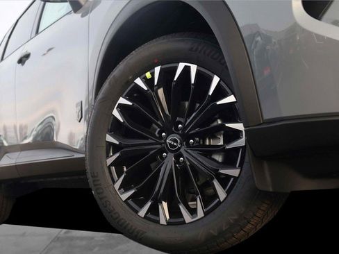 New 2026 Nissan Rogue SV image 3