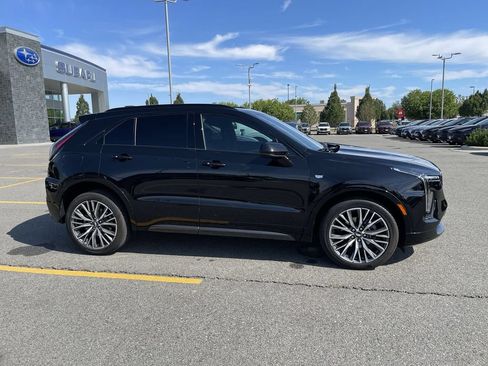 Used 2024 Cadillac XT4 Sport AWD/4WD image 11