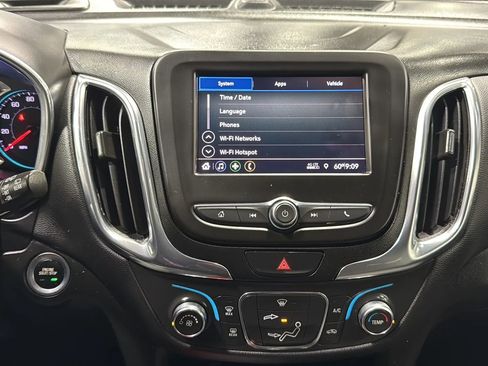 Used 2021 Chevrolet Equinox LT image 18