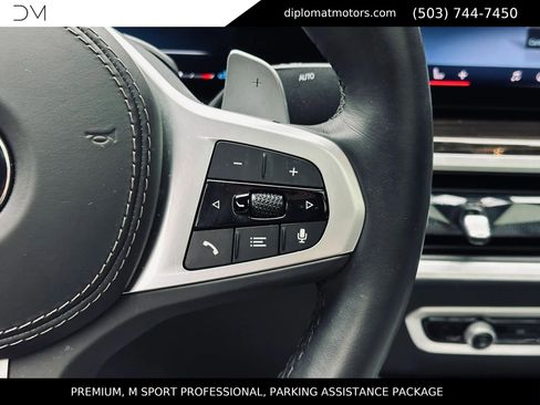 Used 2025 BMW X6 xDrive40i w/ Premium Package AWD/4WD image 31