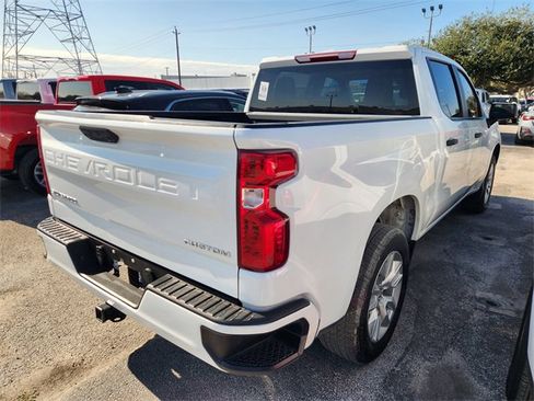 Used 2024 Chevrolet Silverado 1500 Custom image 5