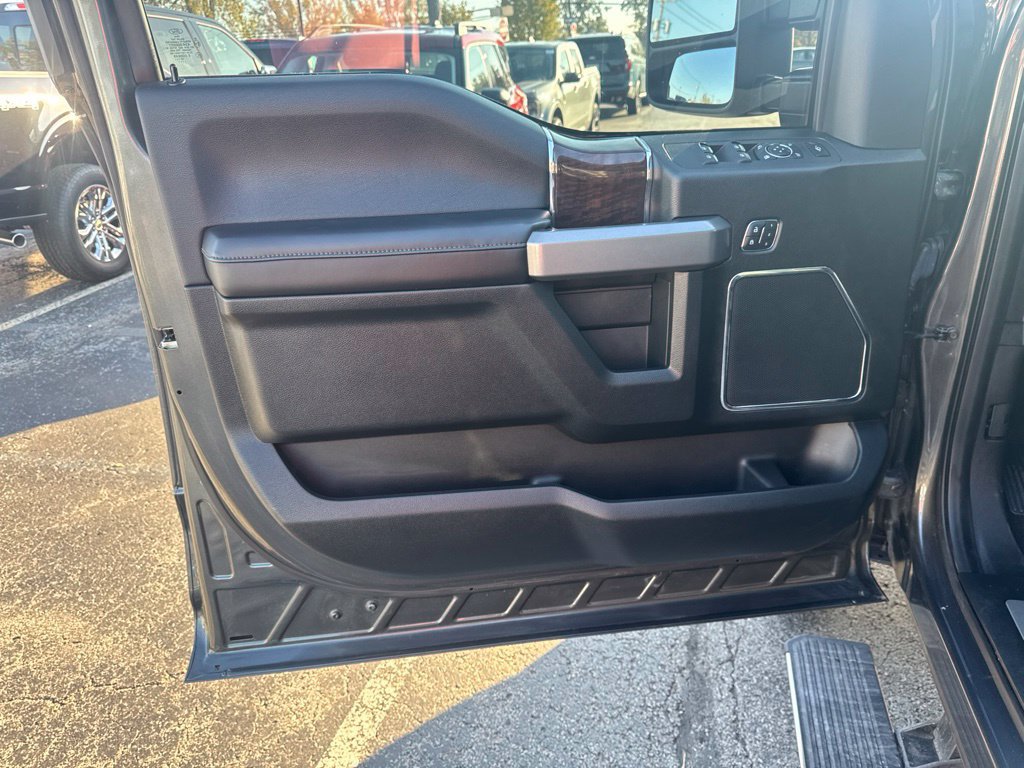 Used 2017 Ford F450 Platinum w/ Platinum Ultimate Package AWD/4WD image 15