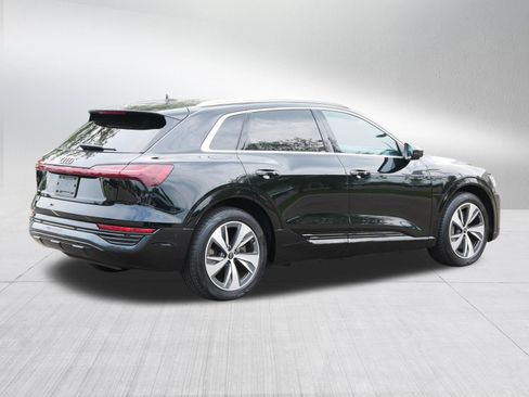 Used 2024 Audi Q8 e-tron Premium Plus w/ Premium Plus Package AWD/4WD image 7