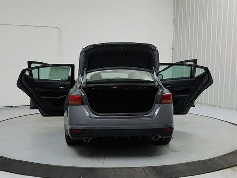 Used 2025 Nissan Altima 2.5 SR image 14