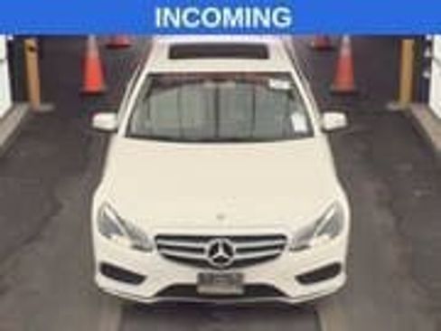 Used 2016 Mercedes-Benz E 350 Sedan w/ Premium Package image 2