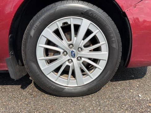 Used 2017 Subaru Impreza 2.0i Premium AWD/4WD image 7