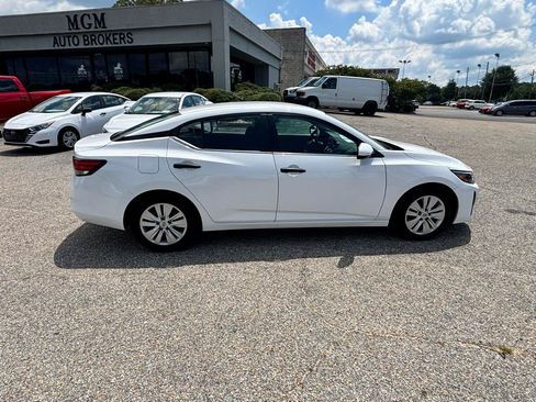 Used 2024 Nissan Sentra S FWD image 41