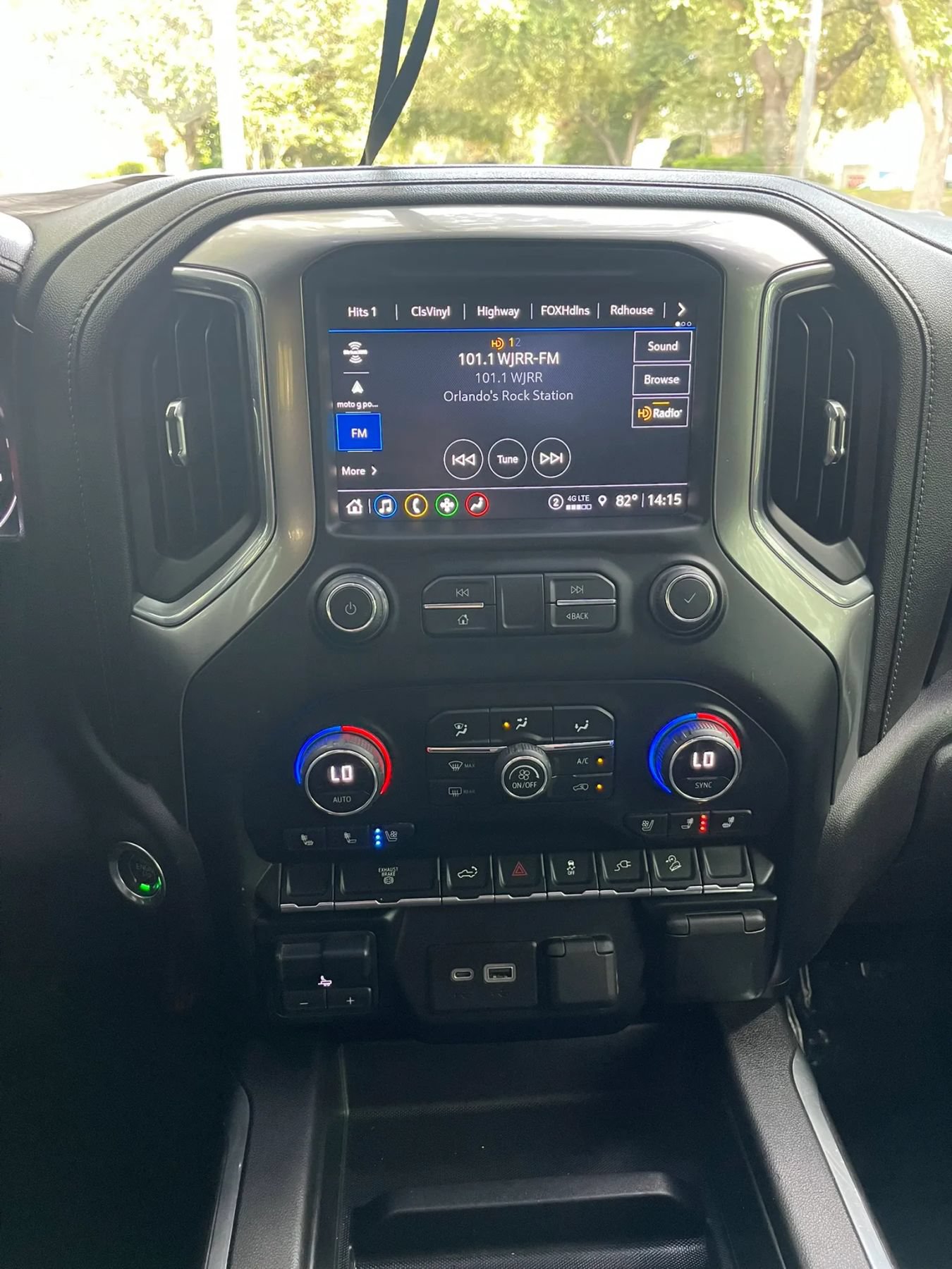 Used 2021 Chevrolet Silverado 2500 LTZ AWD/4WD image 13