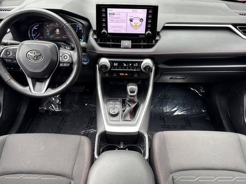Used 2022 Toyota RAV4 SE w/ Weather & Moonroof Package AWD/4WD image 14