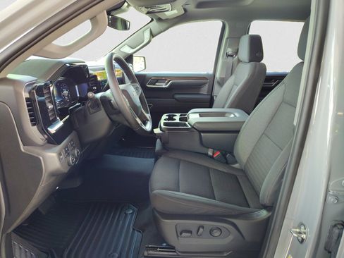 Used 2024 Chevrolet Silverado 1500 LT image 10