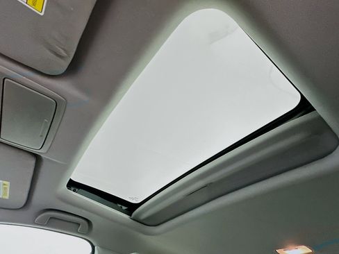 Used 2022 Honda CR-V EX image 25