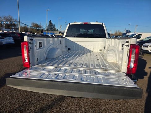 Used 2023 Ford F350 XLT w/ FX4 Off-Road Package image 28