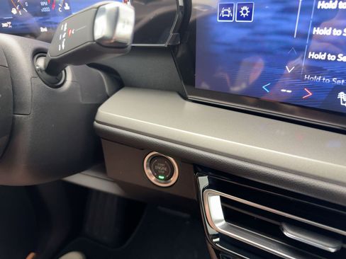 New 2026 Chevrolet Traverse LT w/ Driver Confidence Package image 22