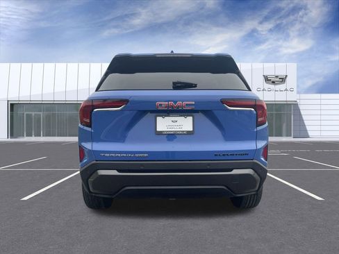 Used 2025 GMC Terrain Elevation image 7