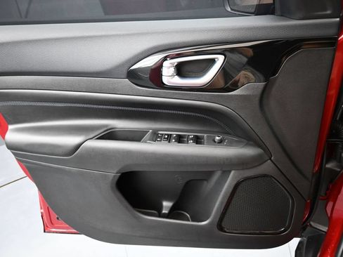 New 2026 Jeep Compass Latitude AWD/4WD image 16
