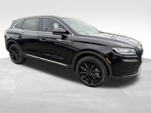 Used 2023 Lincoln Nautilus Reserve w/ Monochromatic Package image 11