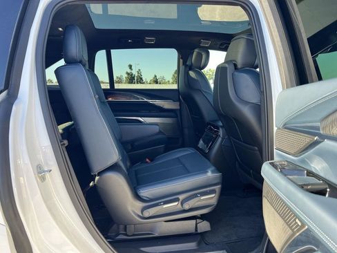 New 2025 Cadillac Escalade IQ Luxury 2 AWD/4WD image 33