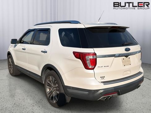 Used 2018 Ford Explorer Platinum AWD/4WD image 10